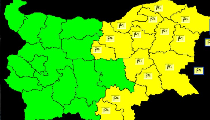 Жълт код за силен вятър е обявен за понеделник в 14 области на страната