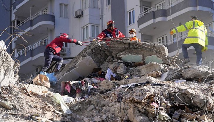 За момента са активирани само специализирани структури за спасителни дейности, обясниха от БЧК - Русе