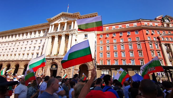 За някои изводи от януарските вълнения, чиято кулминация се случи точно преди 10 години За някои изводи от януарските вълнения, чиято кулминация се случи точно преди 10 години