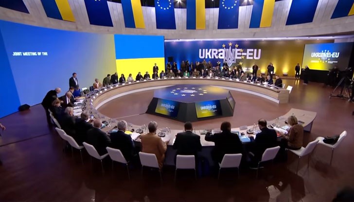 Европейски лидери се срещат с президента Володимир Зеленски в Киев