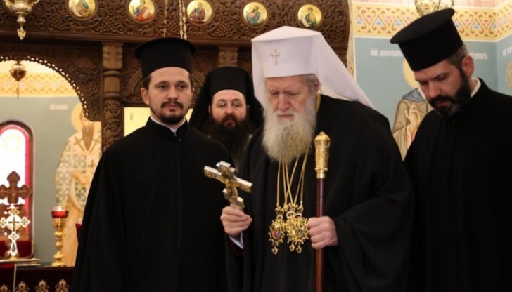 Богослужението бе отслужено в митрополитския храм-параклис "Св. Марина"