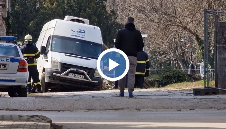 Наложи се намесата на пожарникари и джип на гражданска защита