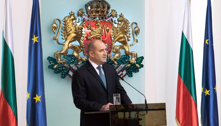 "Той продължава да сочи пътя към онази република, която остава блян за поколенията българи", заяви президентът