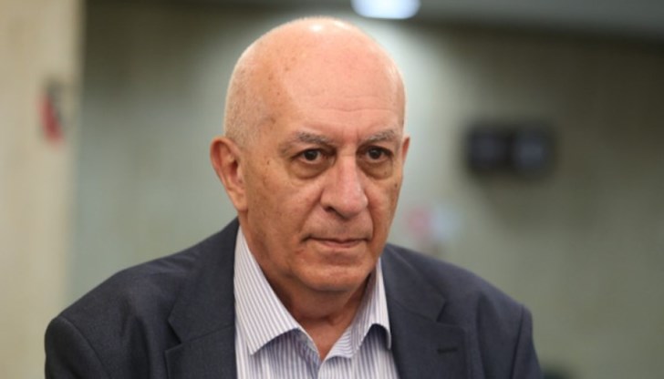 Юрий Асланов заяви, че това е първа стъпка за прекратяване на срива на доверие в партията Юрий Асланов заяви, че това е първа стъпка за прекратяване на срива на доверие в партията