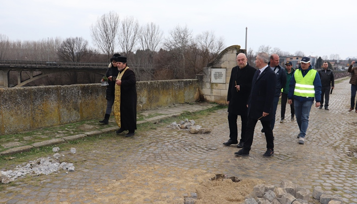 Последният ремонт на прочутия мост е правен преди 100 годиниДо