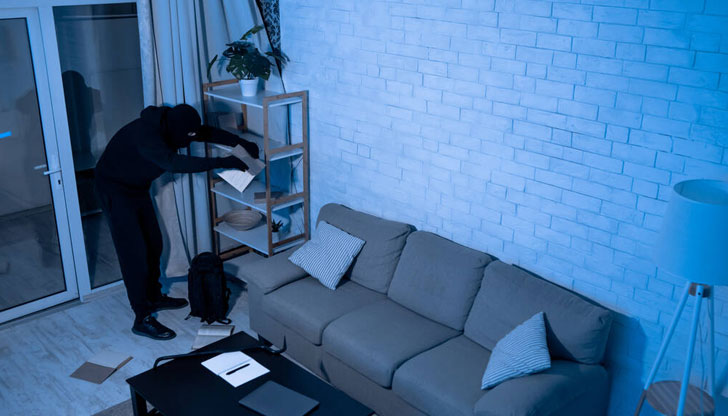 Откраднаха около 400 000 лева от офис на нотариусОфис на