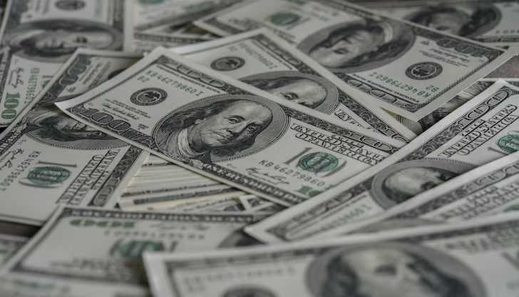 Жената искала билет за 2 долара, но погрешка взела билет