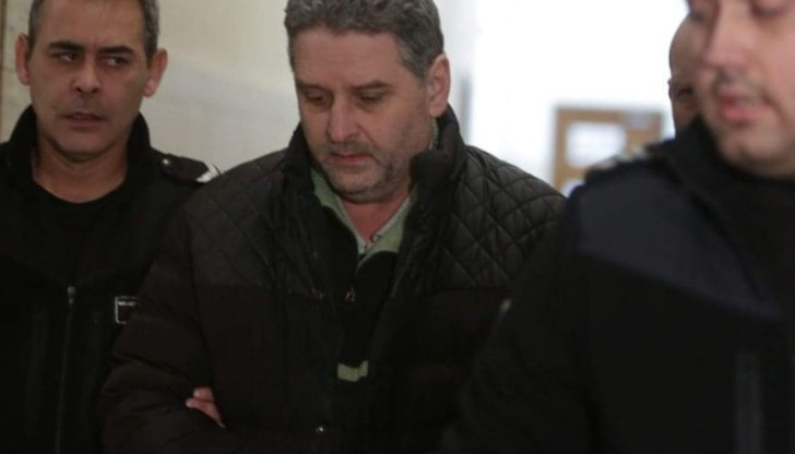 Съдът остави Тонев в арестаКакто писа по-рано, оставиха в ареста