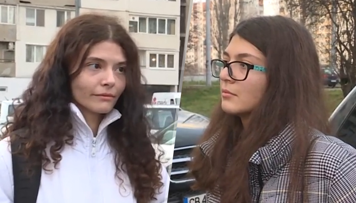 Момичетата разказват, че две години са живели без ток и