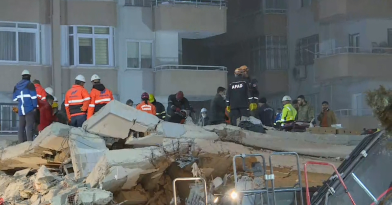 Битката за живота им продължава повече от два часаВече близо