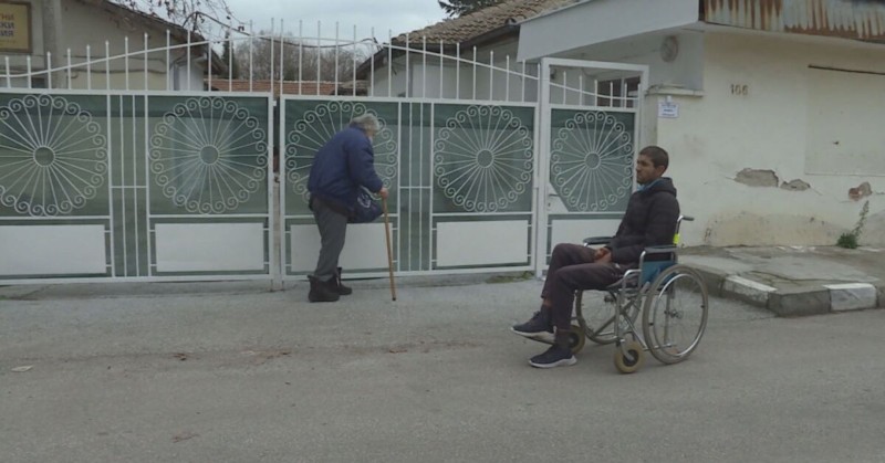 4 месеца по-късно нападателят е арестуванМъж в неравностойно положение остана