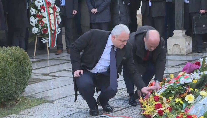 Много българи чакаха с часове да бъдат пропуснати през на