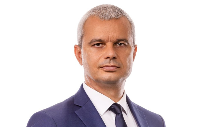 Хиляди са доброволците, които събират в цялата страна и в