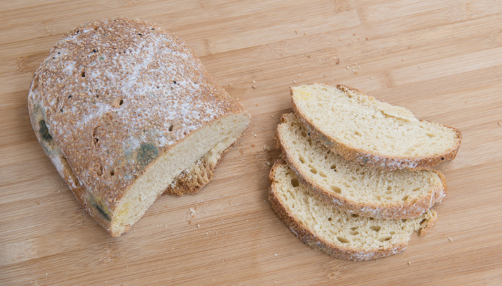 Зеленикавите петна или бялата паяжина съвсем не са безобидни -