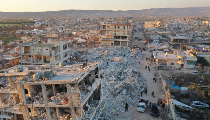 При атаката има и загиналиНай-малко двама души бяха убити при