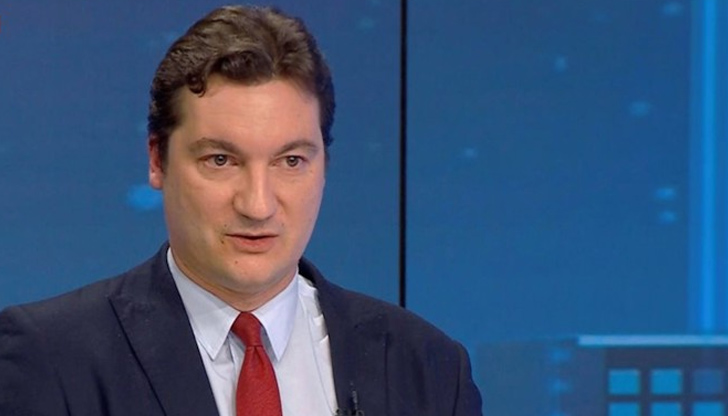 Няма да излизам от партията, добави още Крум ЗарковНека да