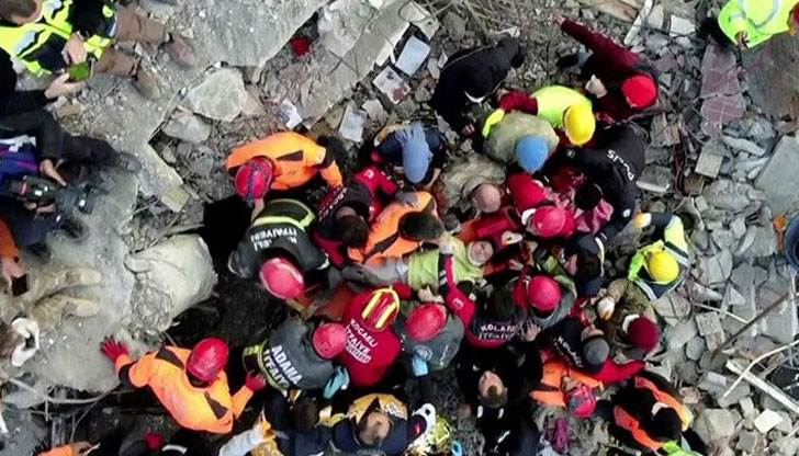 Общият брой на жертвите в Турция и Сирия е над