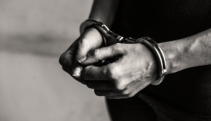 Пред разследващите обвиняемите са разкрили, че са били наети от