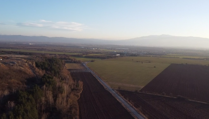Местните хора казват, че на мястото, където е бил камионът,