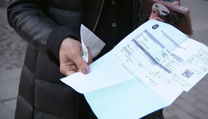 Пациентите са получавали бележка с такса, която трябва да заплатят60