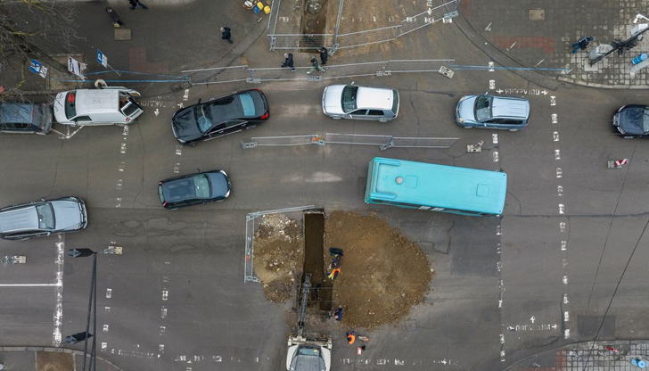 Само на улица Борисова не бяха посягалиРемонт на улица в