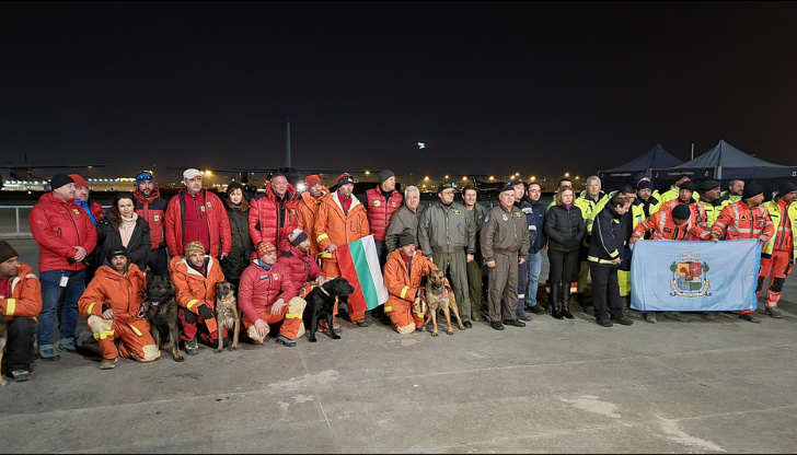 Те кацнаха на Летище София с двата военни самолета СпартанС