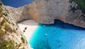 Затварят за туристи популярния плаж на остров Закинтос