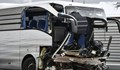 Автобус с деца катастрофира във Френските Алпи