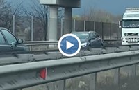 Заснеха 79-жител на Кривина да шофира в насрещното движение по магистрала