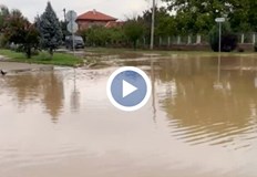 Хората в селото се страхуват че домовете им отново ще