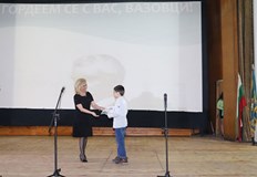 Анатоли Станев пожела на учениците да бъдат устремени и да