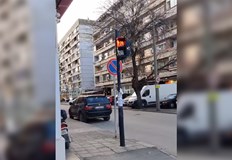 Заради неработещите светофари цари пълен хаос на улица Борисова в