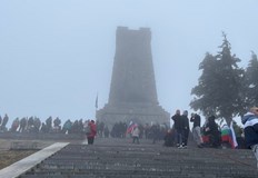 Температурата на върха е около нула градусаВремето на прохода Шипка