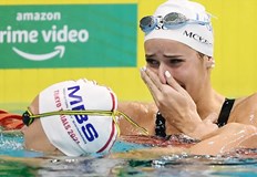 Кейли Маккюън бе с 21 стотни по бърза от досегашното най добро