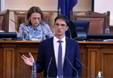 Загубихме една година да се надлъгваме коментира бившият депутат Пожелах днес