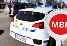 Срокът на транзитните номера е изтекъл поради което автомобилът се