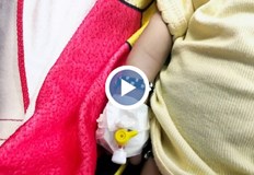 17 дневното бебе е получило второ вливане на антибиотик минути след