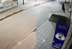 Свидетели на инцидента които живеят в района са заснели възпламеняването