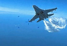 Подводен робот се е спуснал на морското дъно и е