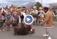 Кукерите посещават всяка къща и играят кукерско хороВълнуващо събитие в