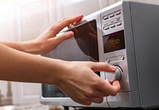 Възможна е връзка между използването на микровълнова фурна и появата