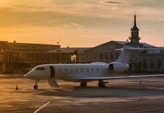 В частния Бомбардиър са пътували петима душиПасажер в частен самолет