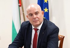 Бойко Борисов бил предупреден че ако не жертва главния прокурор