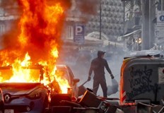 Неапол се превърна в същинско бойно поле преди началото на