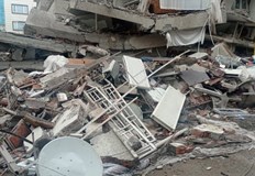 Заради съмнения за некачествено строителство след трусовете в Турция са