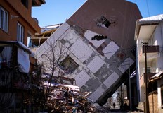 Над 3000 спасители продължават да работят в районите на бедствиетоБлизо