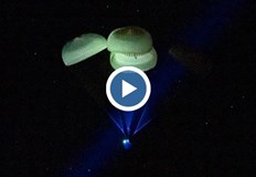 Двама астронавти на НАСА един японски астронавт и космонавтка от