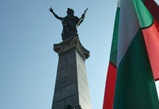 Тържествената церемония за 3 ти март започва в 11 00 часа пред