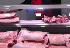 В магазините търговците вече записват за килограм чисто месо на
