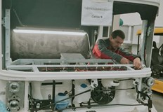 Дружеството започна да произвежда автомобилите чиято продажба договори през миналата